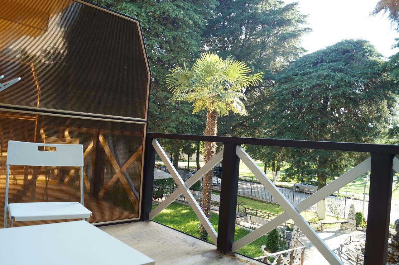 Pitsunda Hotel Ngoại thất bức ảnh