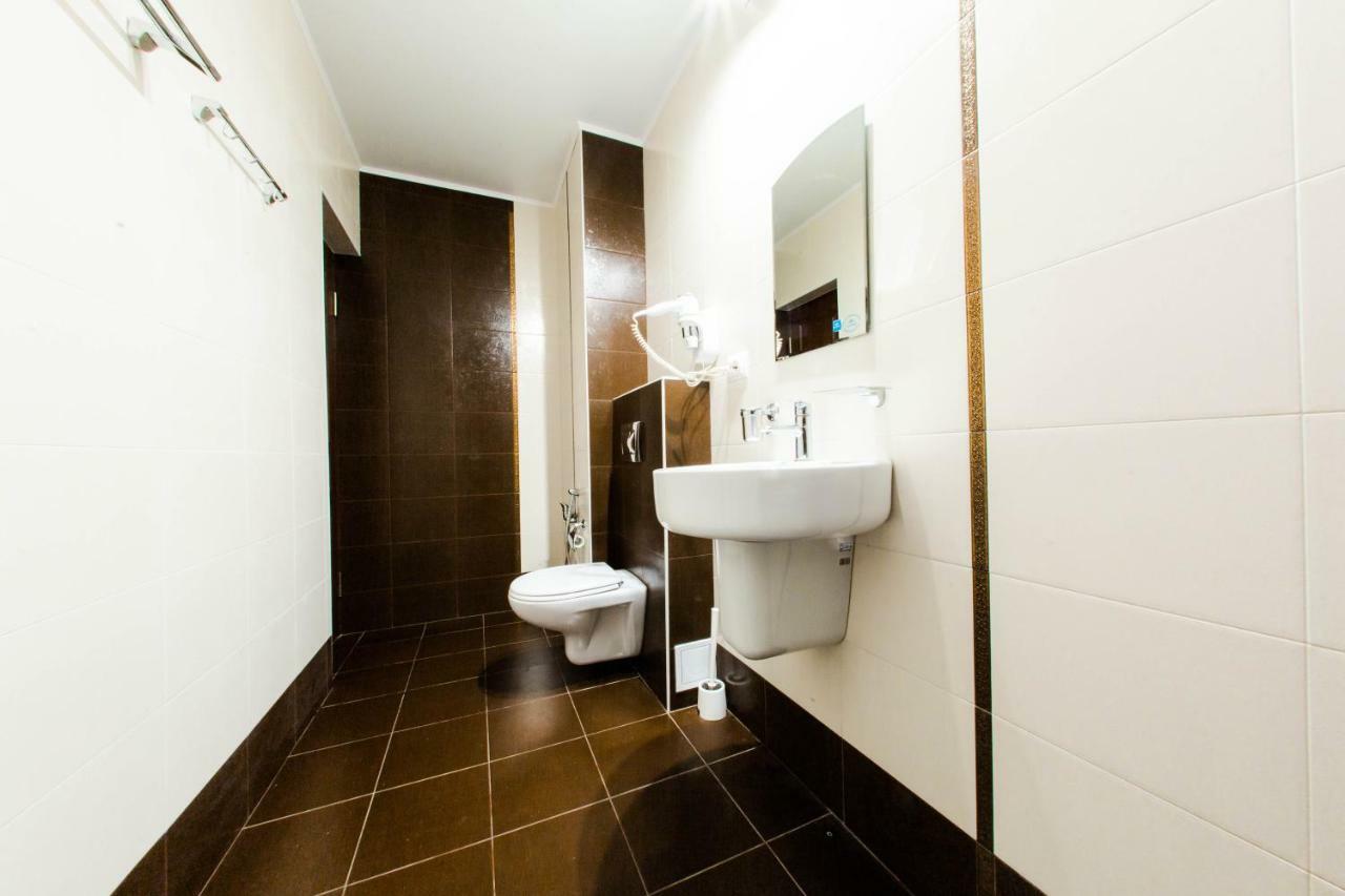Pitsunda Hotel Ngoại thất bức ảnh