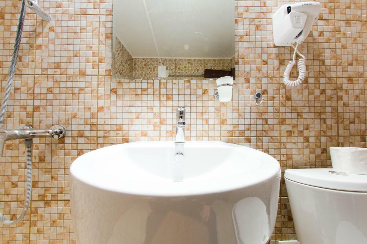 Pitsunda Hotel Ngoại thất bức ảnh