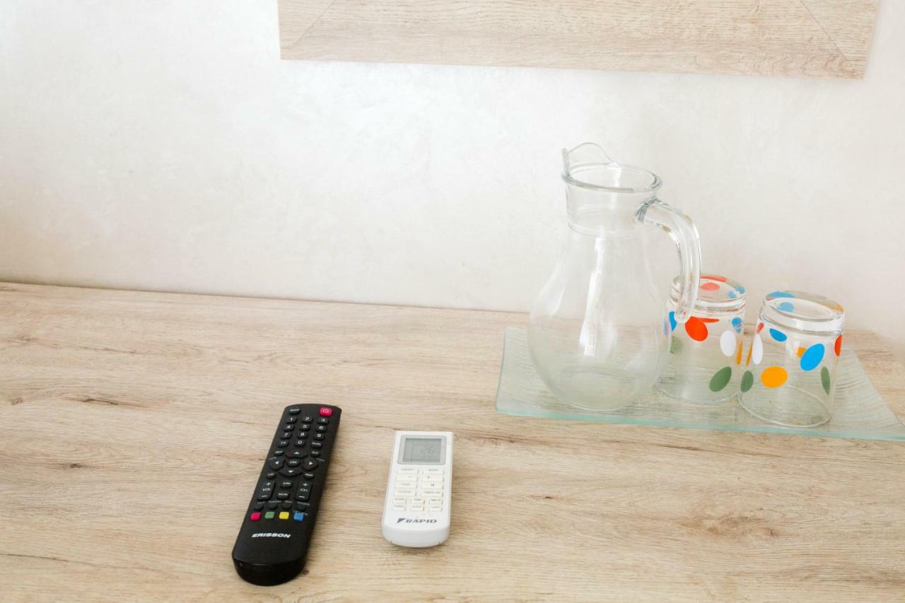 Pitsunda Hotel Ngoại thất bức ảnh