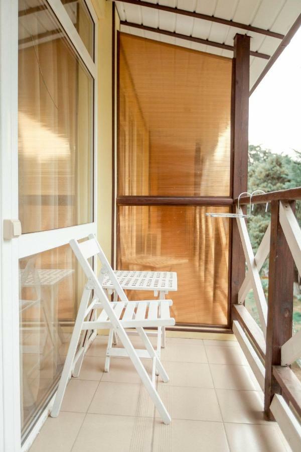 Pitsunda Hotel Ngoại thất bức ảnh