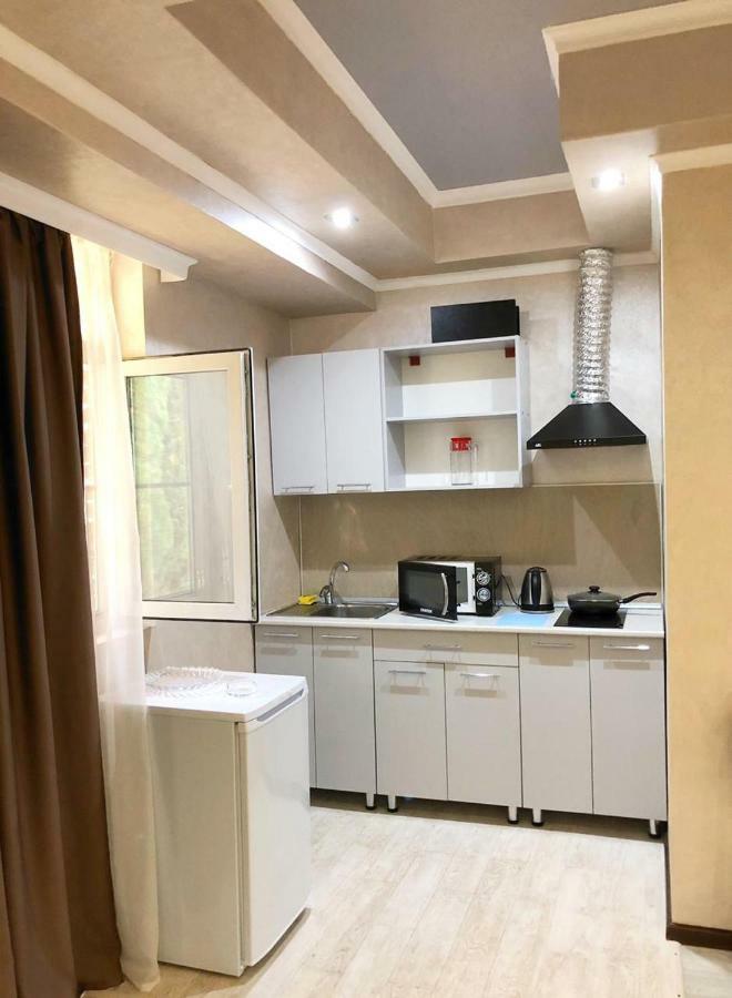 Pitsunda Hotel Ngoại thất bức ảnh